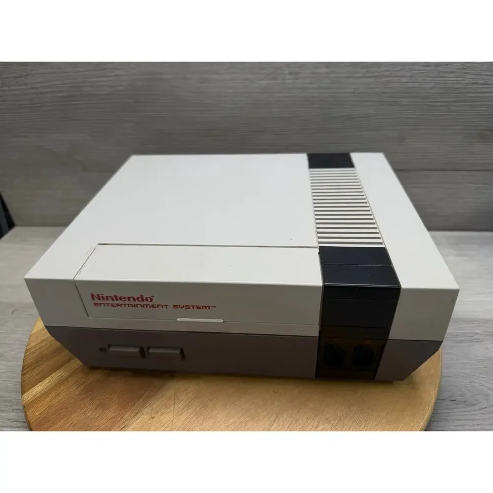 Vintage 1985 Nintendo NES Control Deck Tested & Working Selling As Is Due To Age